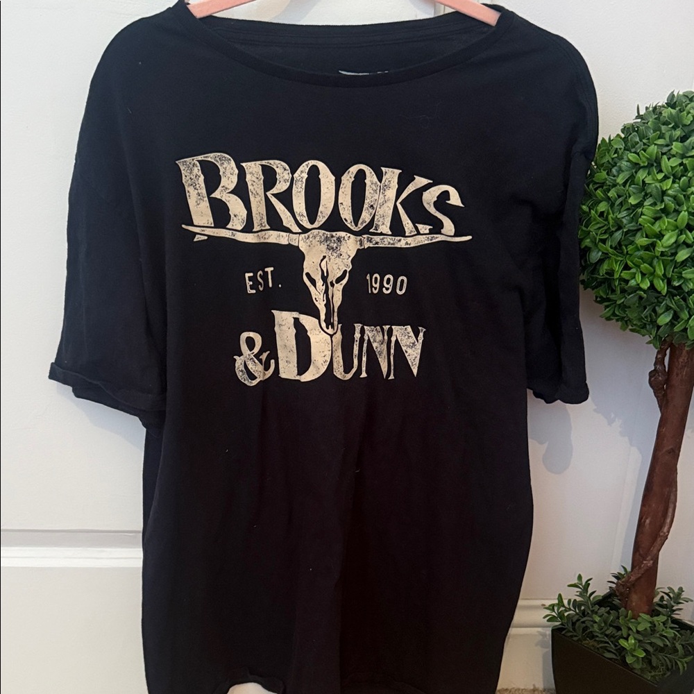 Brooks & Dunn Black Short Sleeve Tee
